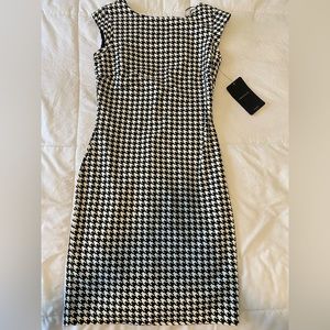 Trafaluc Zara black dress with back zipper.